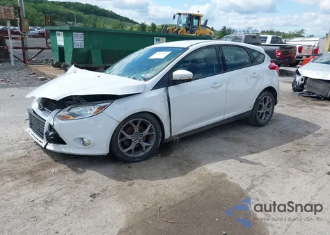 2013 Ford Focus Se z USA, uszkodzony, nr VIN 1FADP3K26DL242380